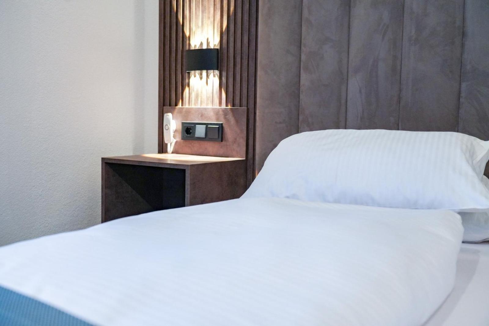Jg Hotel Antoniergasse 메밍겐 외부 사진