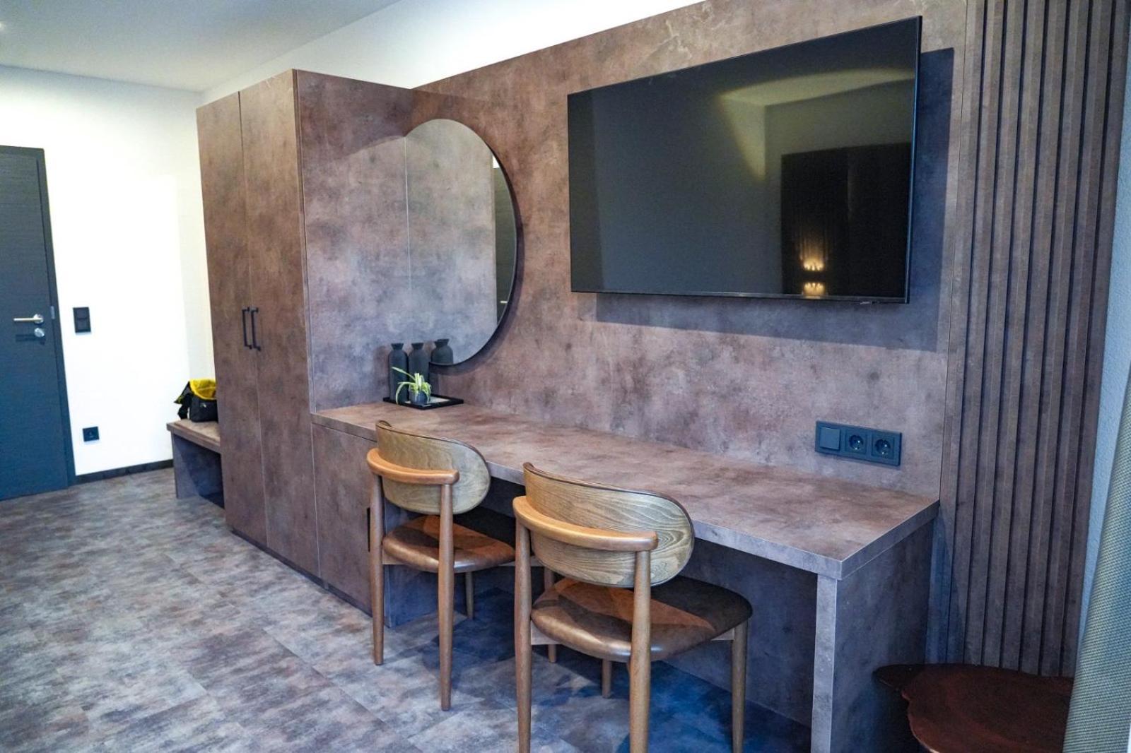 Jg Hotel Antoniergasse 메밍겐 외부 사진