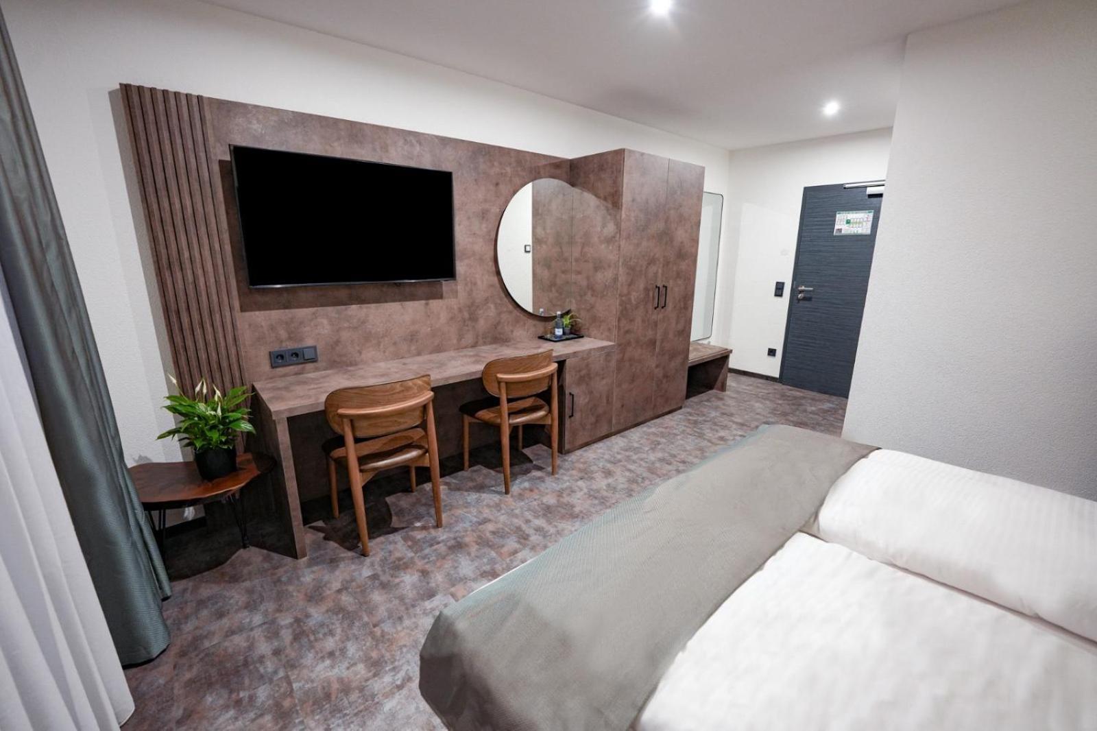 Jg Hotel Antoniergasse 메밍겐 외부 사진