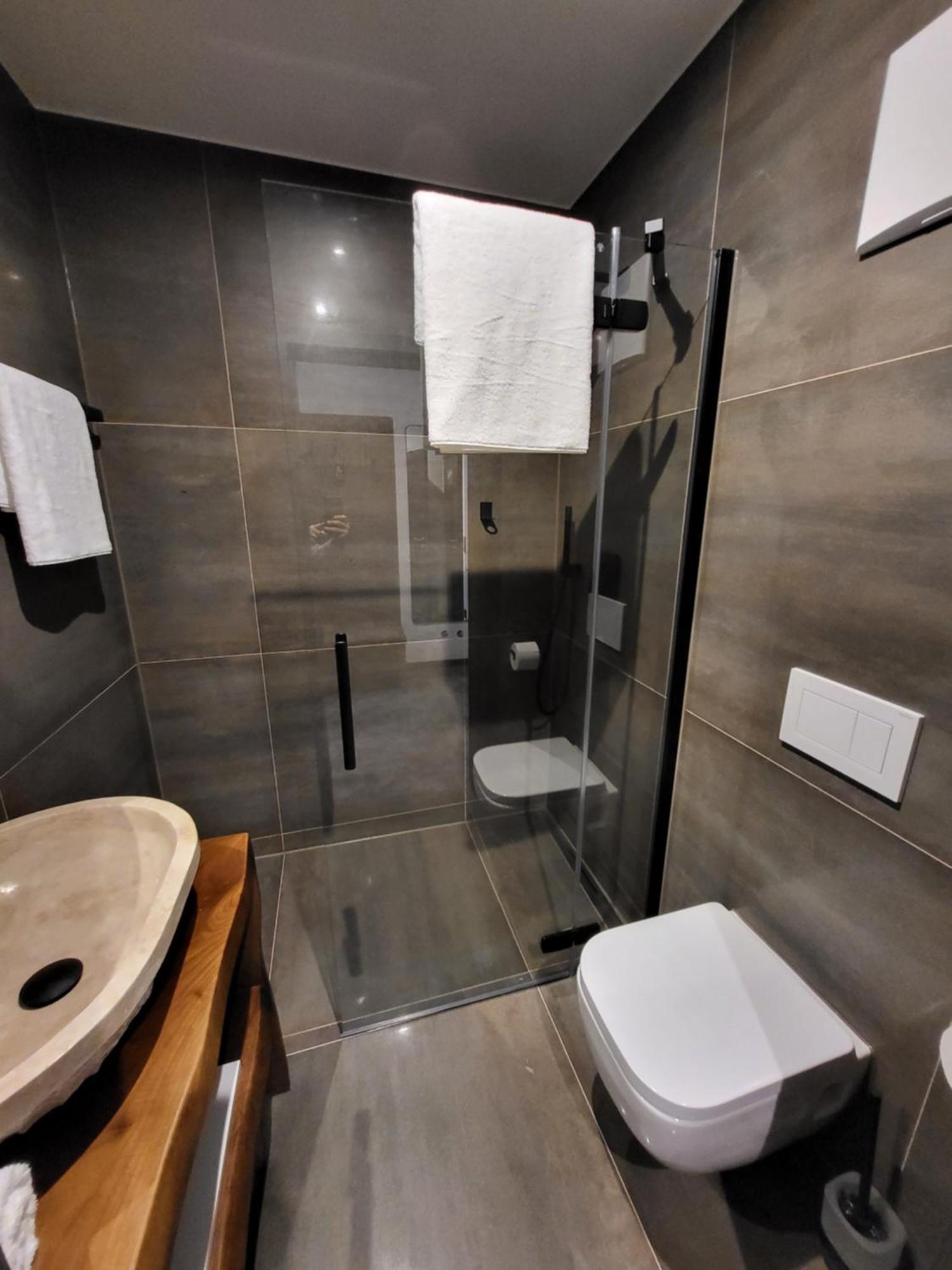 Jg Hotel Antoniergasse 메밍겐 외부 사진